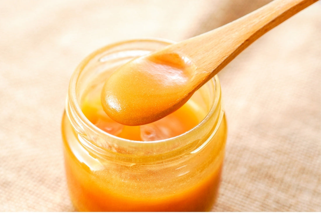What Is Manuka Honey? Benefits, UMF Explained & How to Use It
