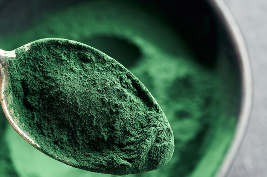 Spirulina and Chlorella: 10 Health Benefits, Differences & Recommendations