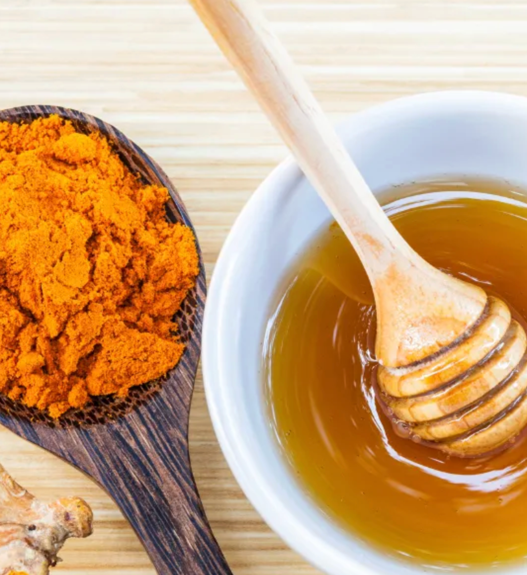 Manuka Honey for Skin: Natural DIY Treatments